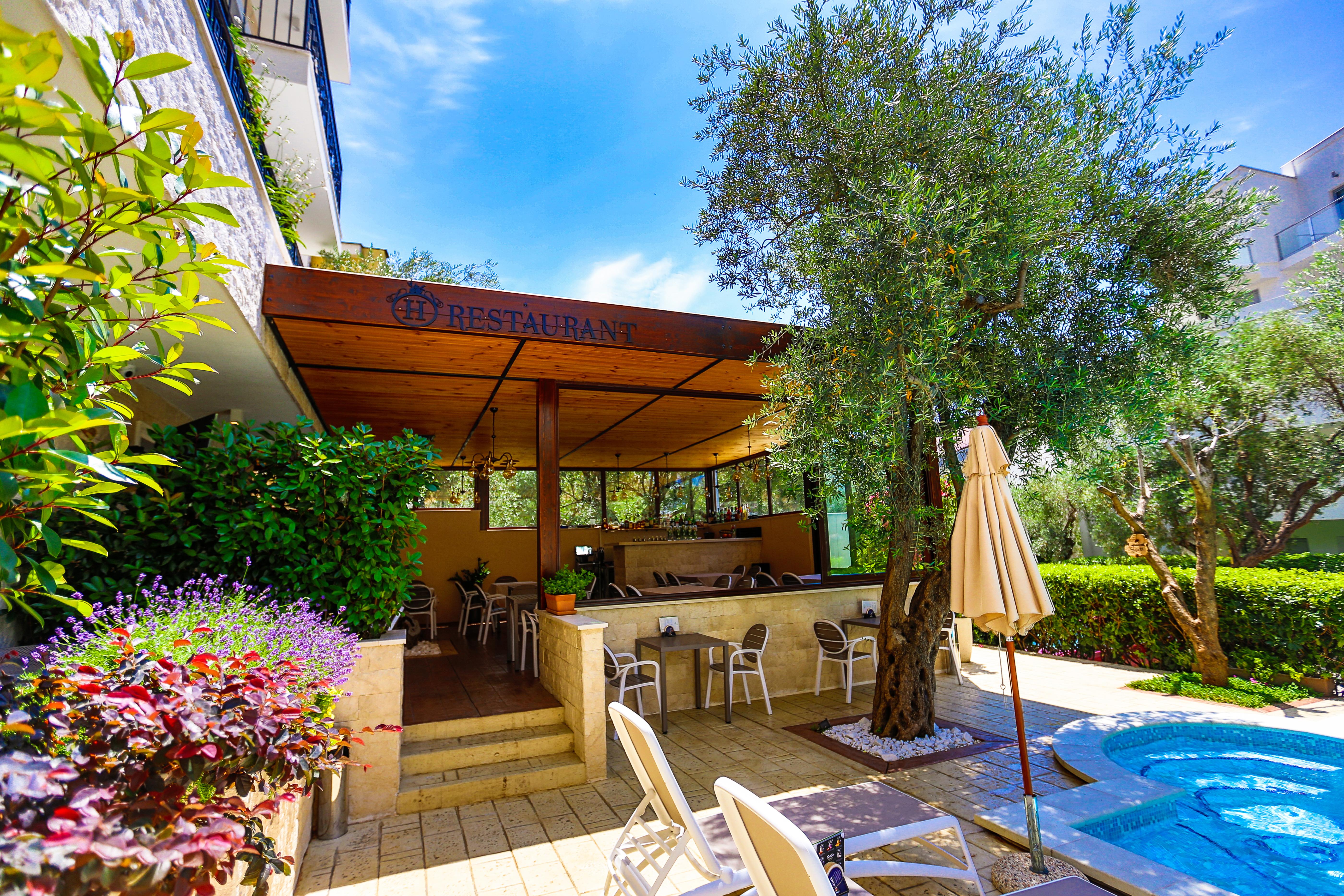 Hotel Harmony By Aycon Petrovac Dış mekan fotoğraf